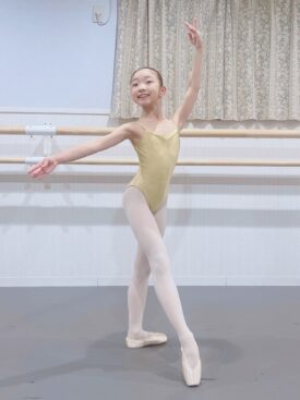 超ハイレグ脚長効果バレエショップティアラカスタムオーダーレオタードビビッドピンク 超ハイレグ脚長効果バレエショップティアラカスタムオーダー