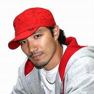講師